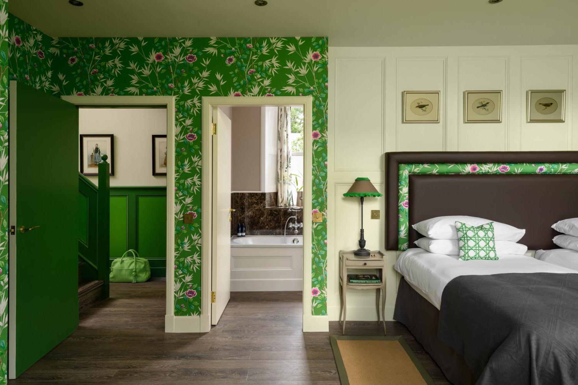 Meikleour Arms Hotel & Restaurant Екстериор снимка