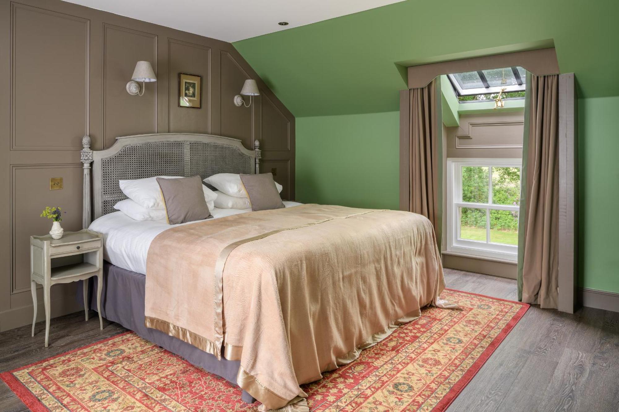 Meikleour Arms Hotel & Restaurant Екстериор снимка