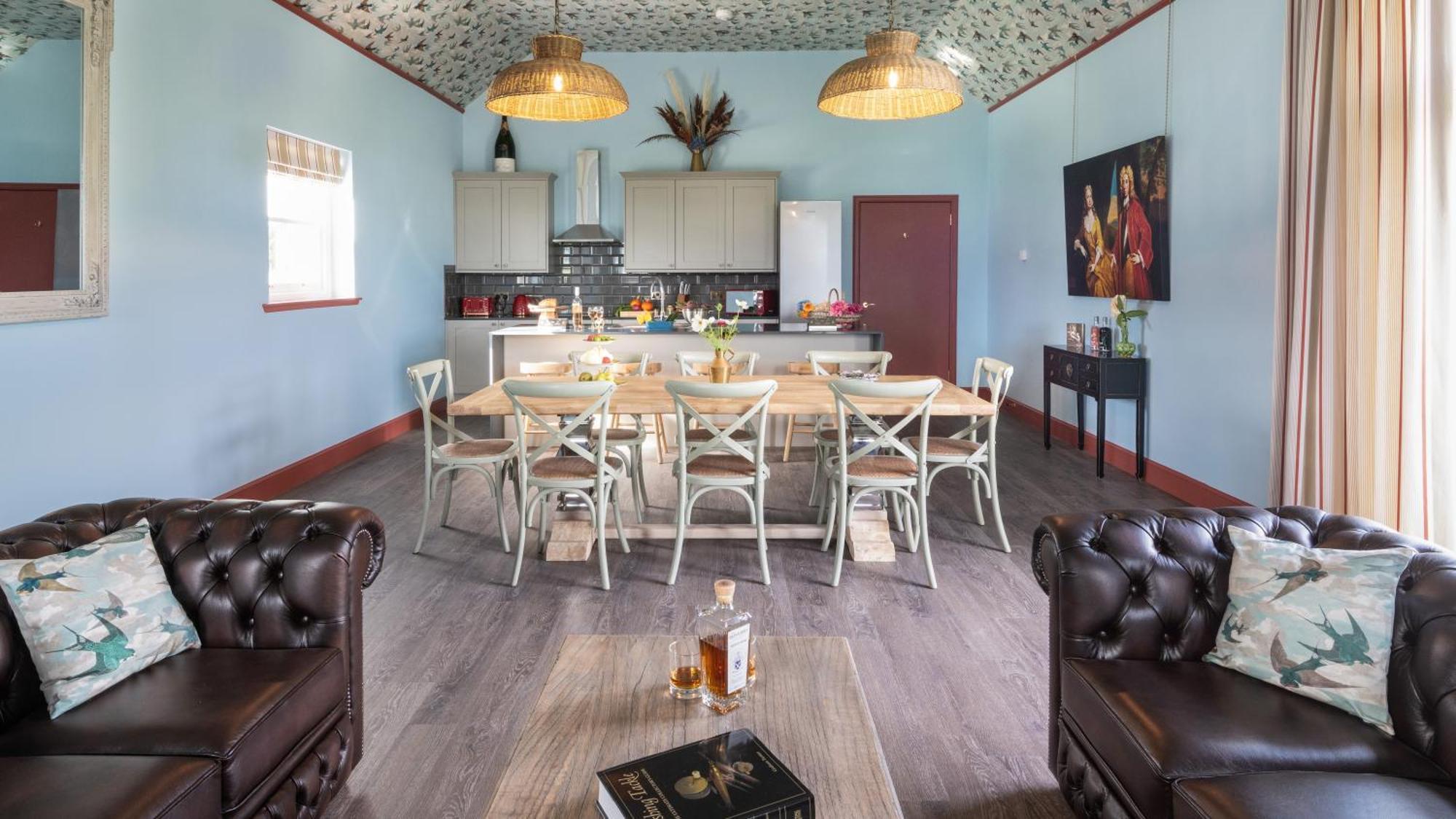 Meikleour Arms Hotel & Restaurant Екстериор снимка