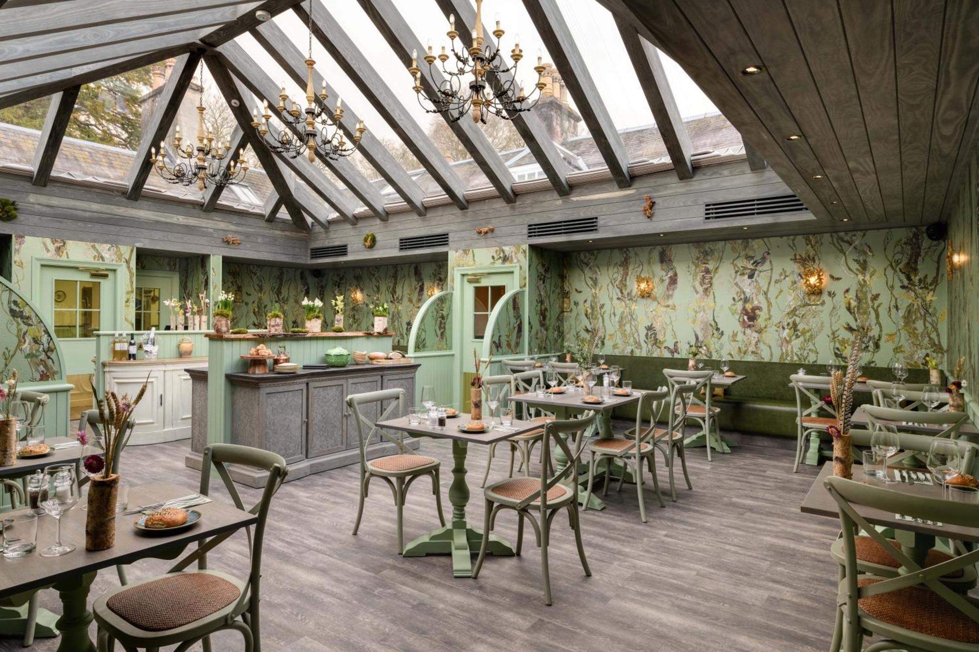 Meikleour Arms Hotel & Restaurant Екстериор снимка