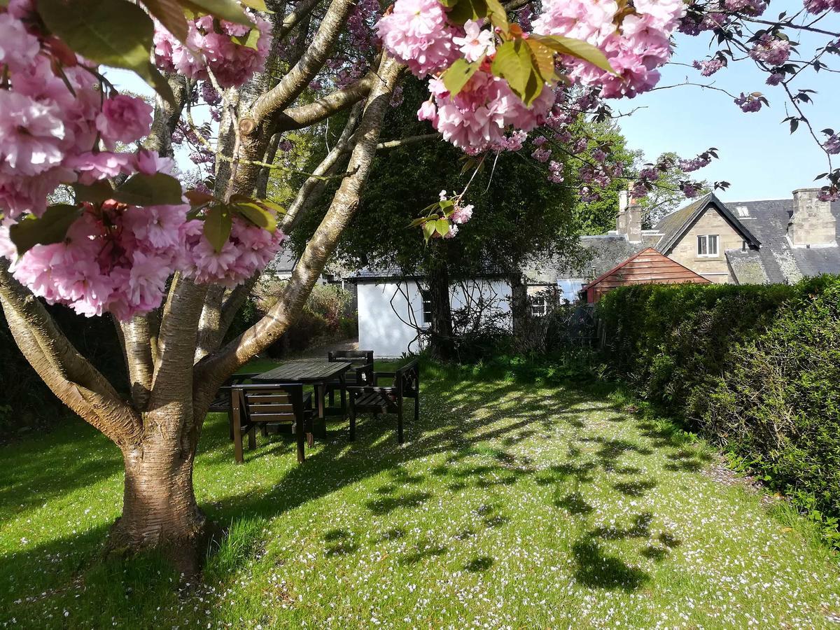 Meikleour Arms Hotel & Restaurant Екстериор снимка