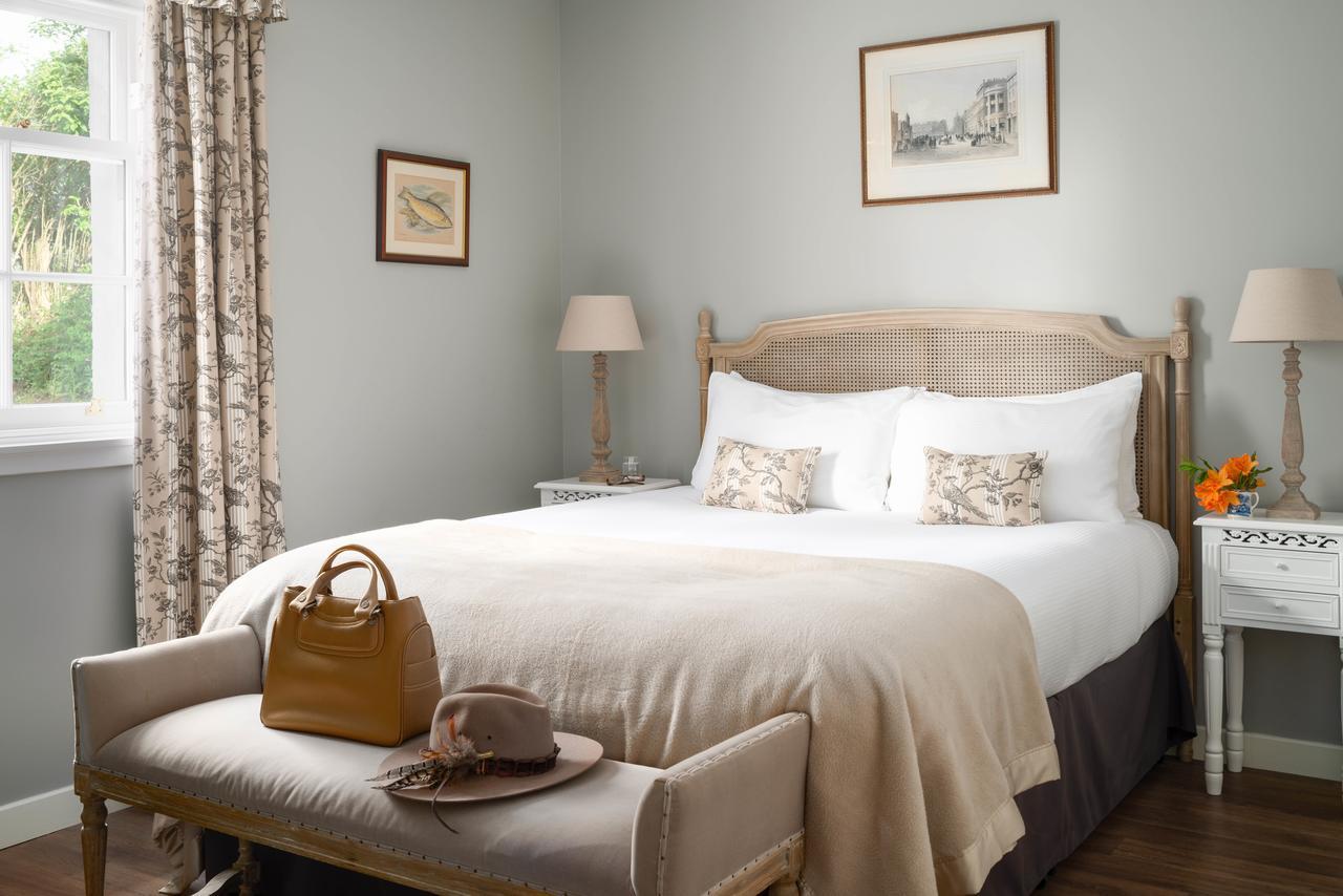 Meikleour Arms Hotel & Restaurant Екстериор снимка